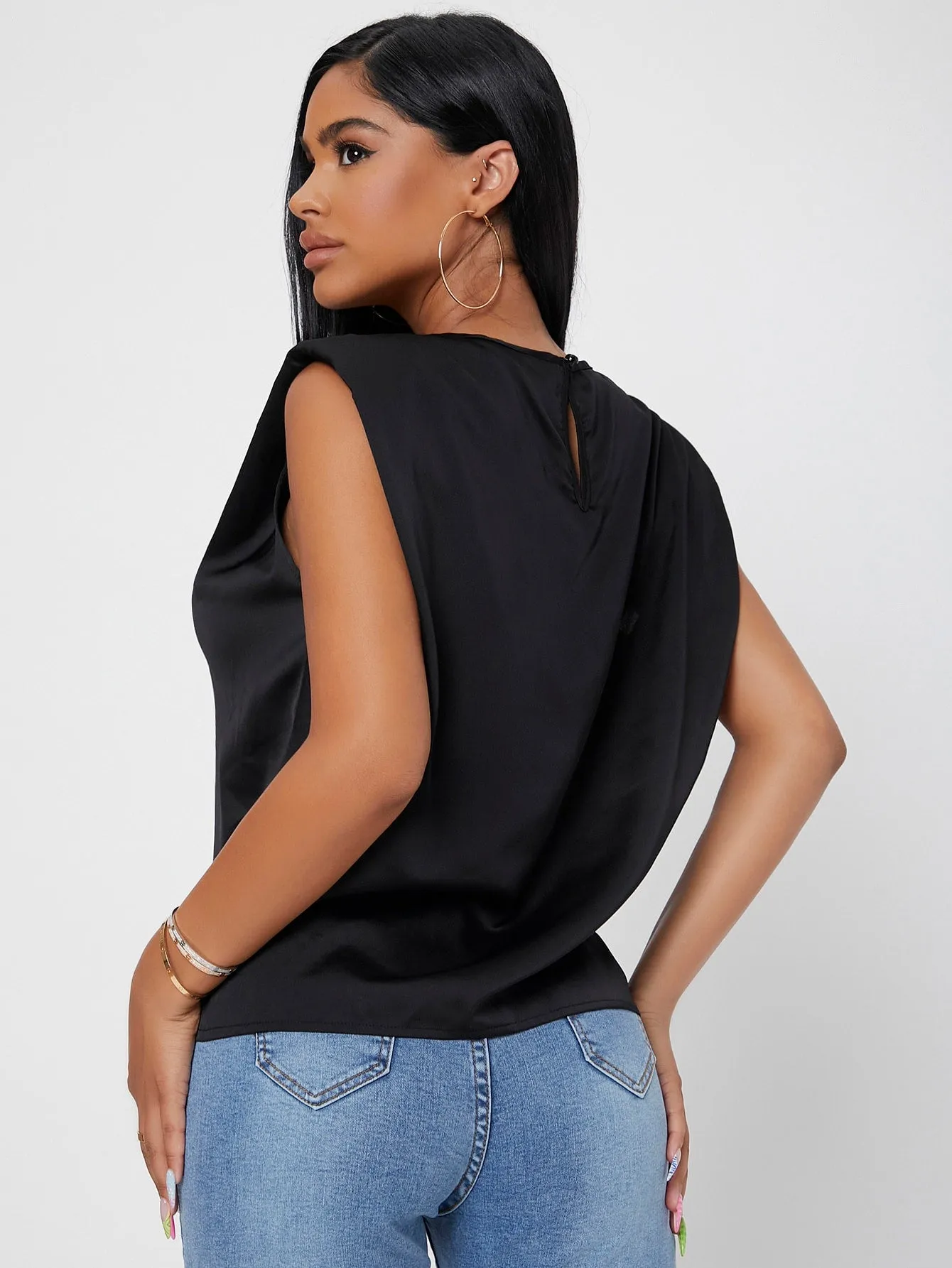 Casual Plain Sleeveless Boat Neck Regular Blouse