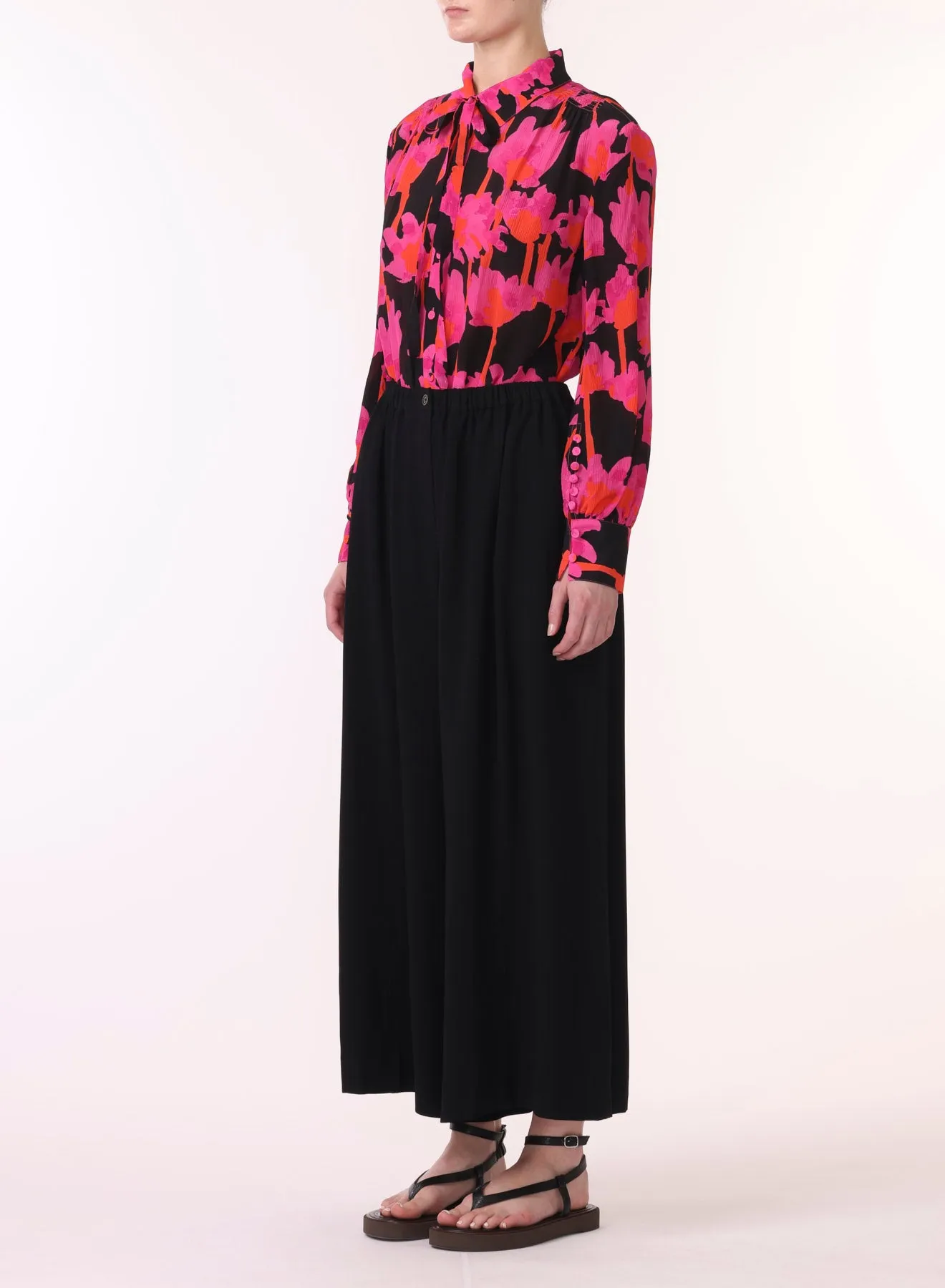 LS PRINTED CHIFFON BLOUSE W SELF TIE